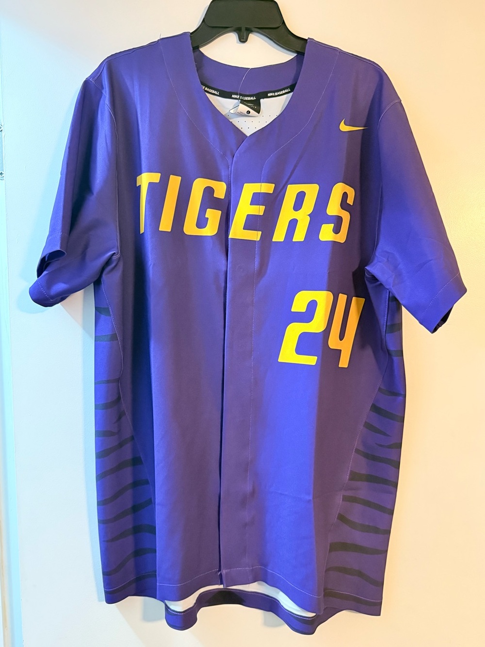 Nike Dri-Fit LSU Tigers Purple Baseball Jersey Size Large